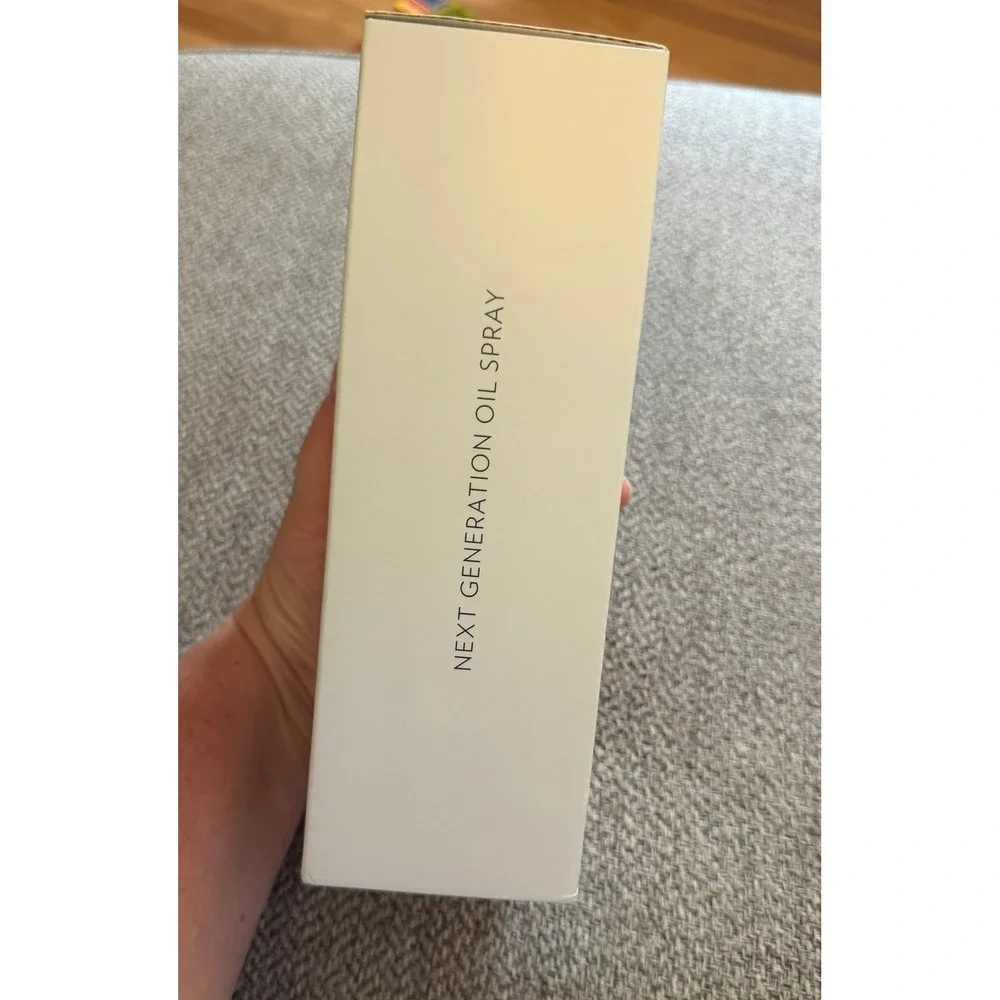 New! Olivia Signature advanced kitchen oil sprayer 4.4 ounces, clear with gold